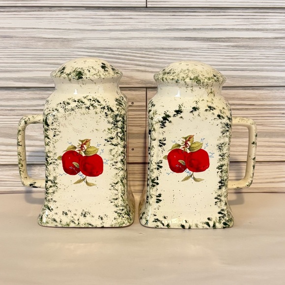 Other - Vintage Spongeware Apple Salt & Pepper Shaker Set Ceramic Country Farmhouse